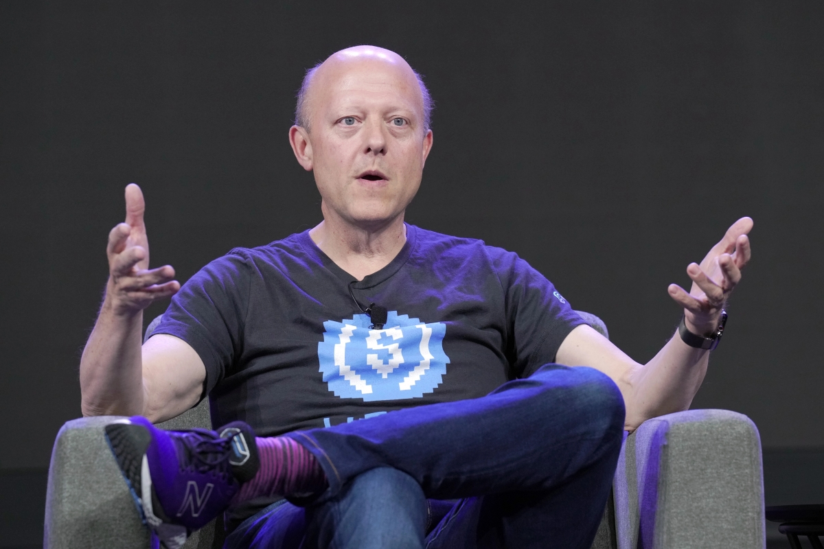 Circle, Gemini and Coinbase stock prices plummet as Bitcoin dips below $90,000