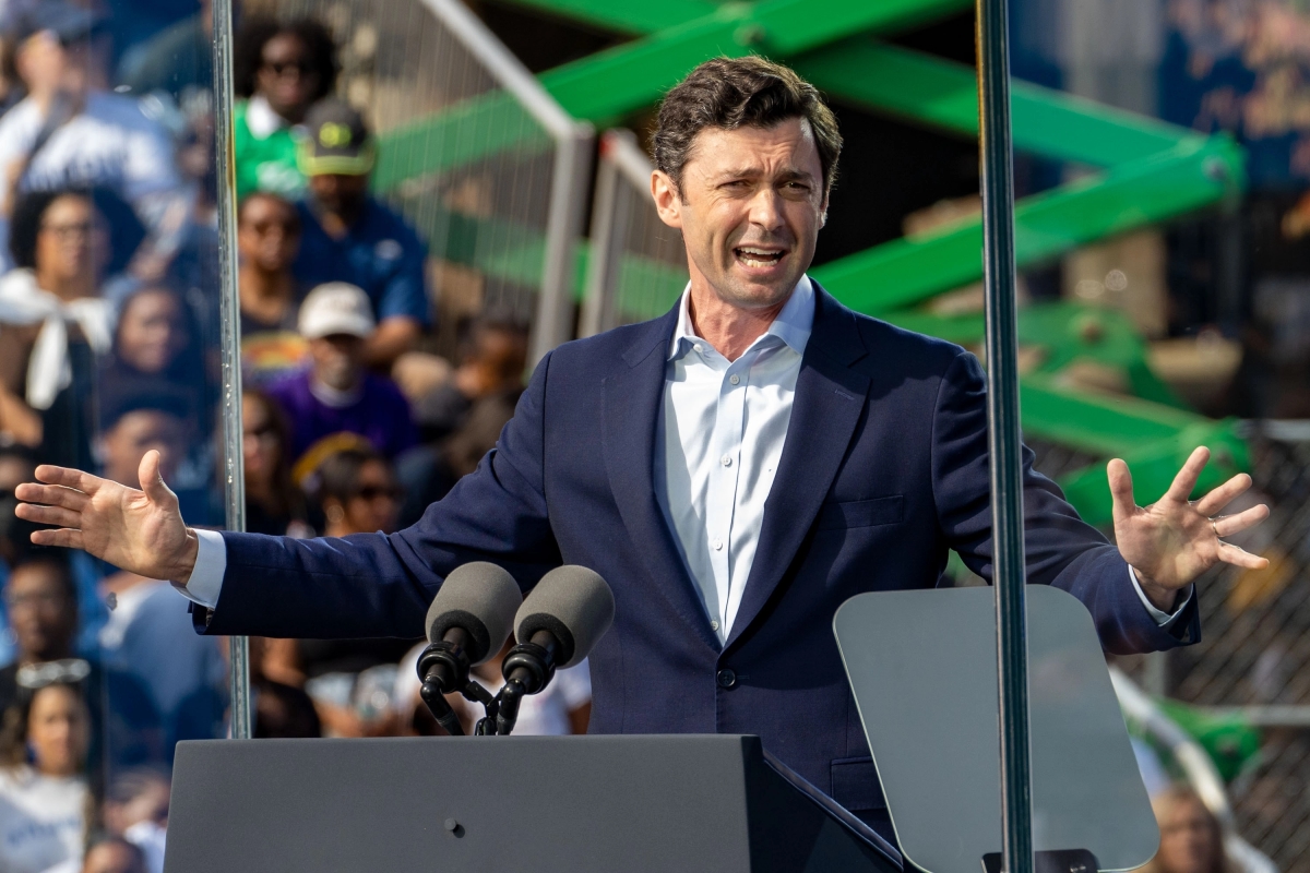 Georgia Senator calls Trump memecoin dinner ‘impeachable offense’ 