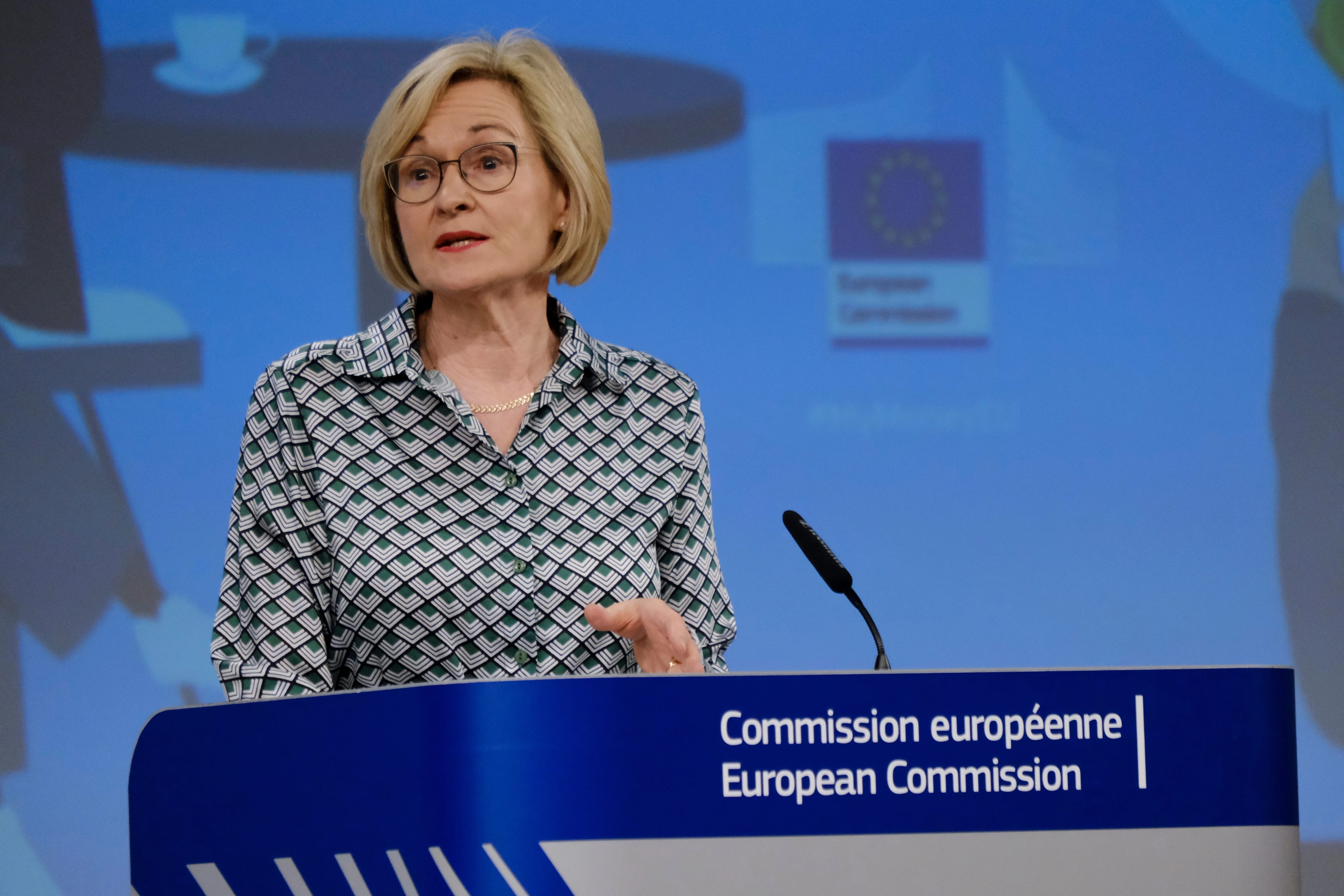 Press,Conference,By,Eu,Commissioners,Valdis,Dombrovskis,And,Mairead,Mcguinness