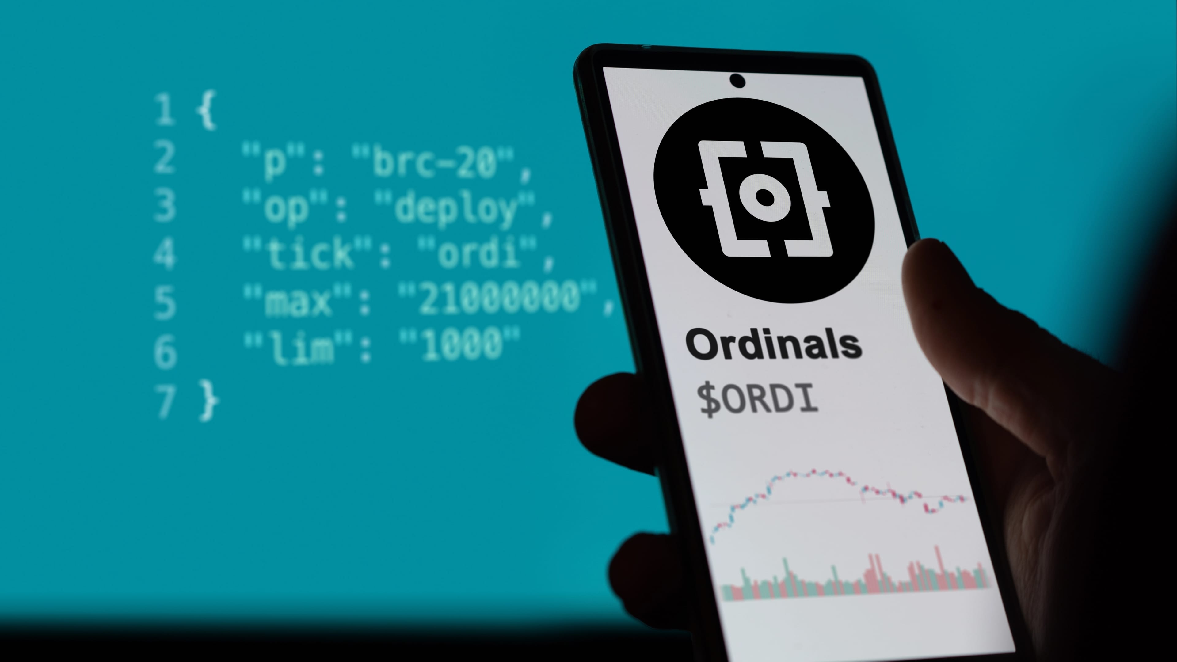 An,Investor,Analyzing,The,Price,Of,Ordinals,Token.,$ordi,Asset